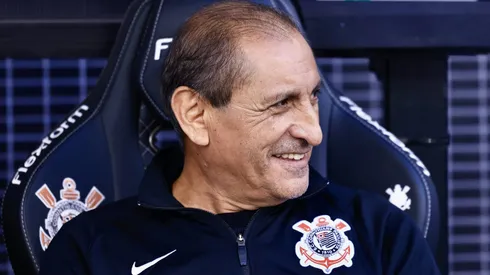 Ramón Díaz, técnico do Corinthians, durante partida contra o Vasco pelo Brasileirão Betano.