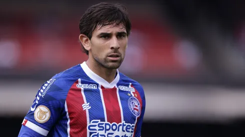 Acevedo, jogador do Bahia, durante partida contra o São Paulo, pelo Brasileirão Betano.