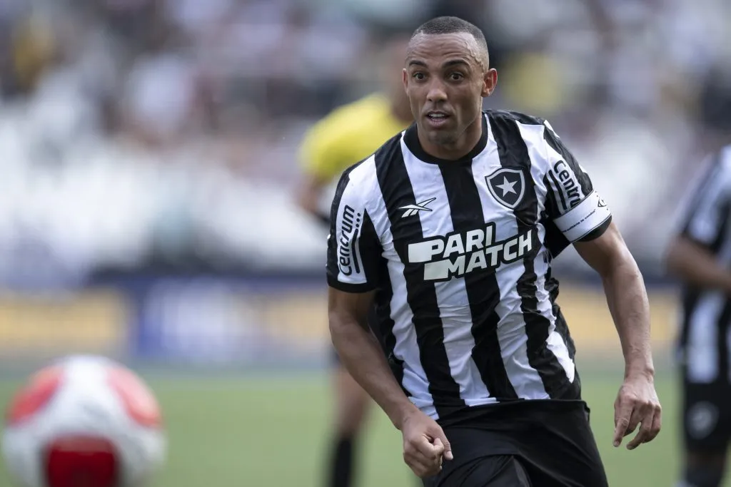 Marcal jogador do Botafogo durante partida contra o Bangu no estadio Engenhao pelo campeonato Carioca 2024. Foto: Jorge Rodrigues/AGIF