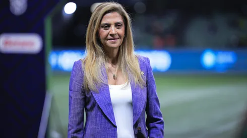Leila Pereira durante confronto contra o Botafogo no Brasileirão 2024.
