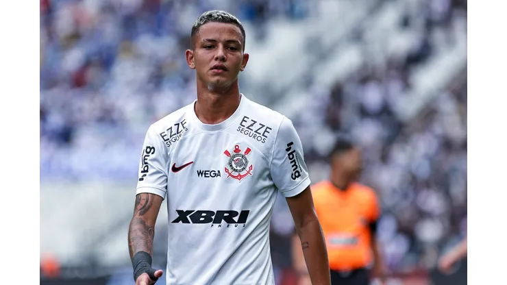 Kayke durante confronto contra o Cruzeiro na final da Copinha de 2024. Foto: Fabio Giannelli/AGIF