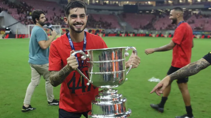 Pedro Vilhena durante comemoração do título do Campeonato Pernambucano de 2024.