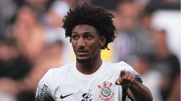 Talles Magno é prioridade no Corinthians.