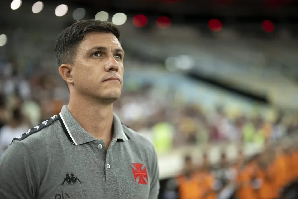 Mauricio Barbieri tecnico do Vasco durante partida contra o Fluminense no estadio Maracana pelo campeonato BRASILEIRO A 2023. Foto: Jorge Rodrigues/AGIF