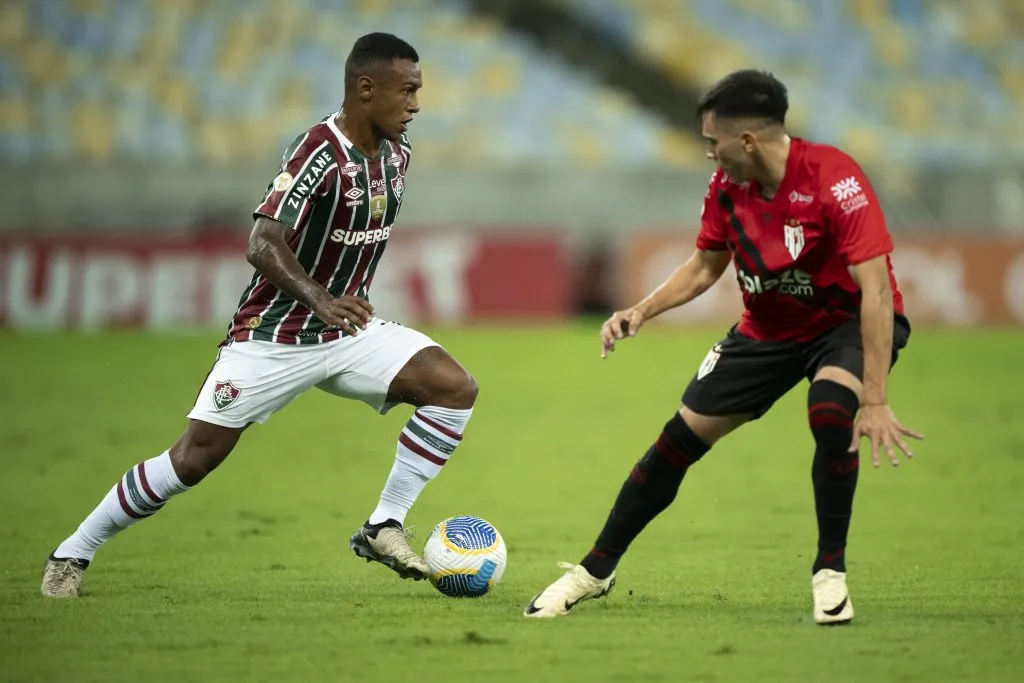 Marquinhos jogando no Fluminense durante partida contra o Atlético-GO no Maracanã pelo campeonato Brasileiro A 2024. Foto: Jorge Rodrigues/AGIF