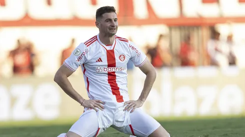 Alario jogador do Internacional durante partida contra o Atlético-GO no estádio Antônio Accioly pelo campeonato Brasileiro A 2024. Foto: Heber Gomes/AGIF
