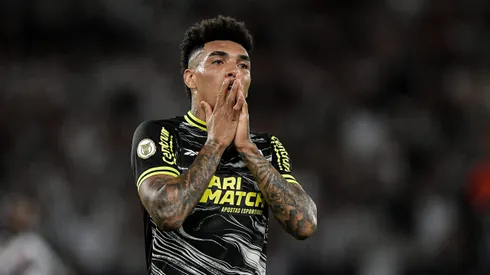 Igor Jesus pode sair do Botafogo.