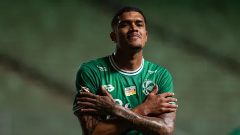 Lucas Barbosa jogando pelo Juventude em 2024