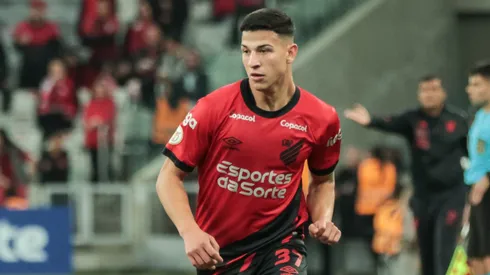 Lucas Esquivel, jogador do Athlético-PR
