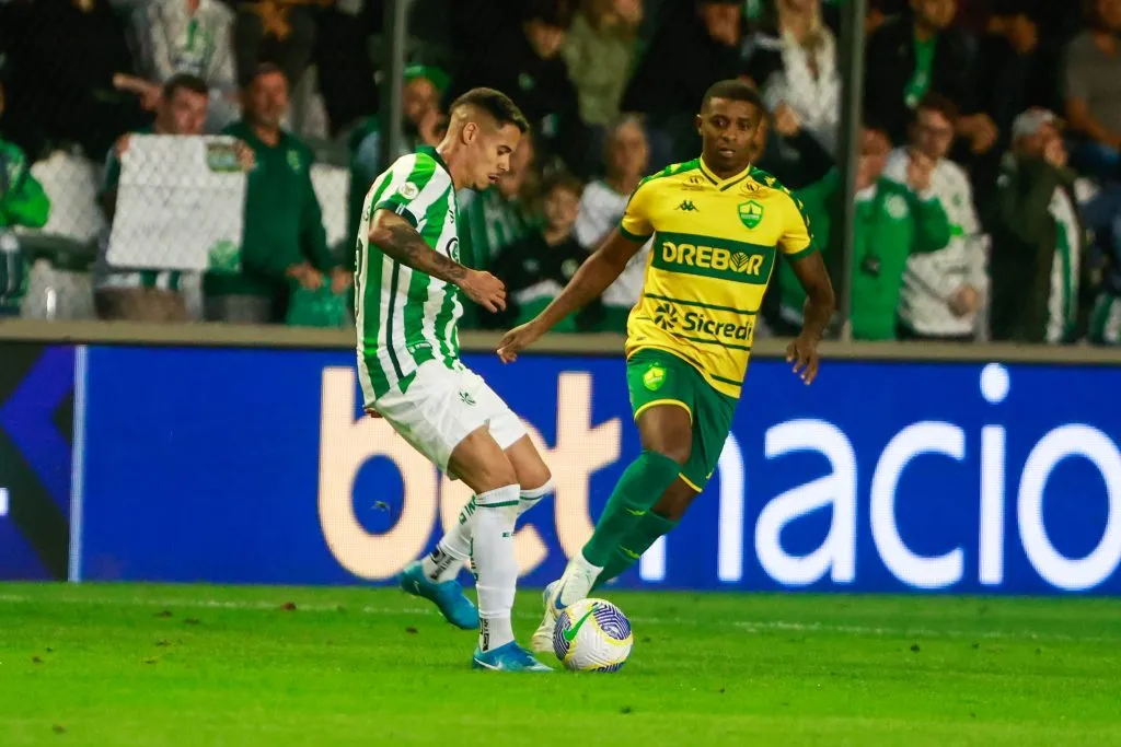 Lucas Freitas jogador do Juventude durante partida contra o Cuiaba no Alfredo Jaconi pelo campeonato Brasileiro A 2024. Foto: Luiz Erbes/AGIF