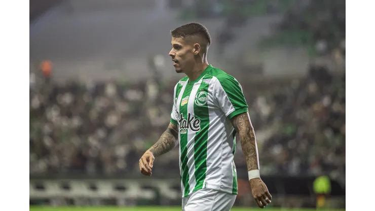Lucas Freitas, jogando pelo Juventude em 2024