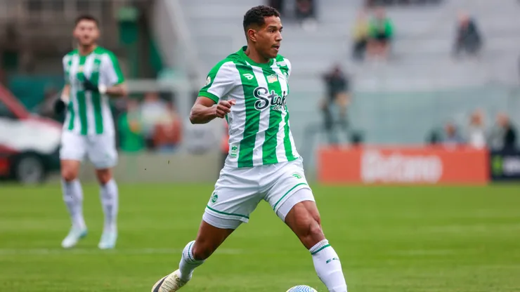 Joao Lucas jogador do Juventude durante partida contra o Fluminense no estadio Alfredo Jaconi pelo campeonato Brasileiro A 2024.