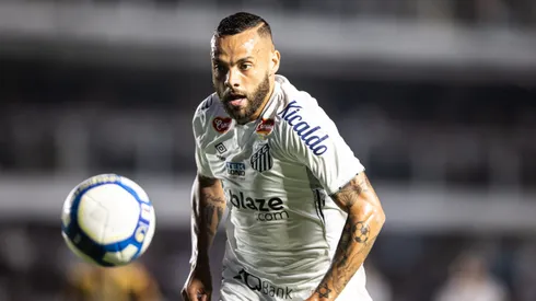 Guilherme jogador do Santos durante partida contra o Novorizontino no estadio Vila Belmiro pelo campeonato Brasileiro B 2024.