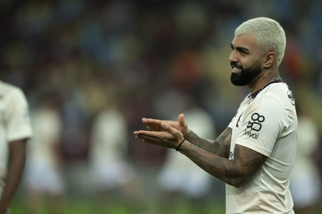 RJ – RIO DE JANEIRO – 11/07/2024 – BRASILEIRO A 2024, FLAMENGO X FORTALEZA – Gabi jogador do Flamengo antes da partida contra o Fortaleza no estadio Maracana pelo campeonato Brasileiro A 2024.  Foto: Jorge Rodrigues/AGIF