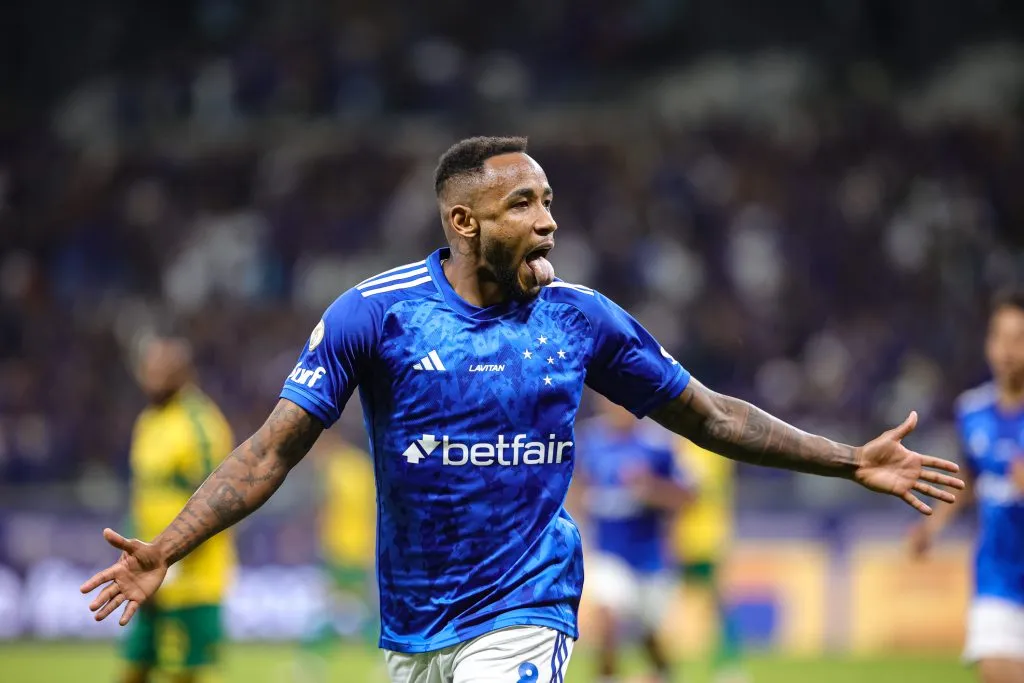 Rafa Silva comemorando gol durante partida contra o Cuiabá no Campeonato Brasileiro A 2024. Foto: Gilson Lobo/AGIF