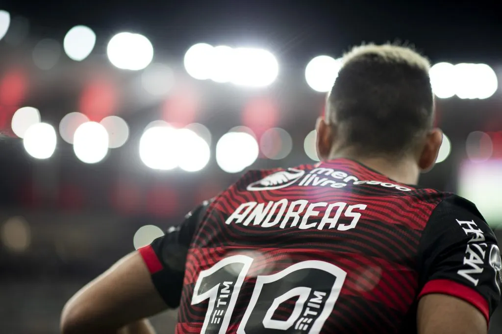 RJ – Rio de Janeiro – 24/05/2022 – COPA LIBERTADORES 2022, FLAMENGO X SPORTING CRISTAL – Andreas Pereira jogador do Flamengo durante partida contra o Sporting Cristal no estadio Maracana pelo campeonato Copa Libertadores 2022. Foto: Jorge Rodrigues/AGIF