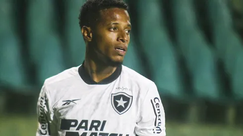 Tchê Tchê jogando pelo Botafogo
