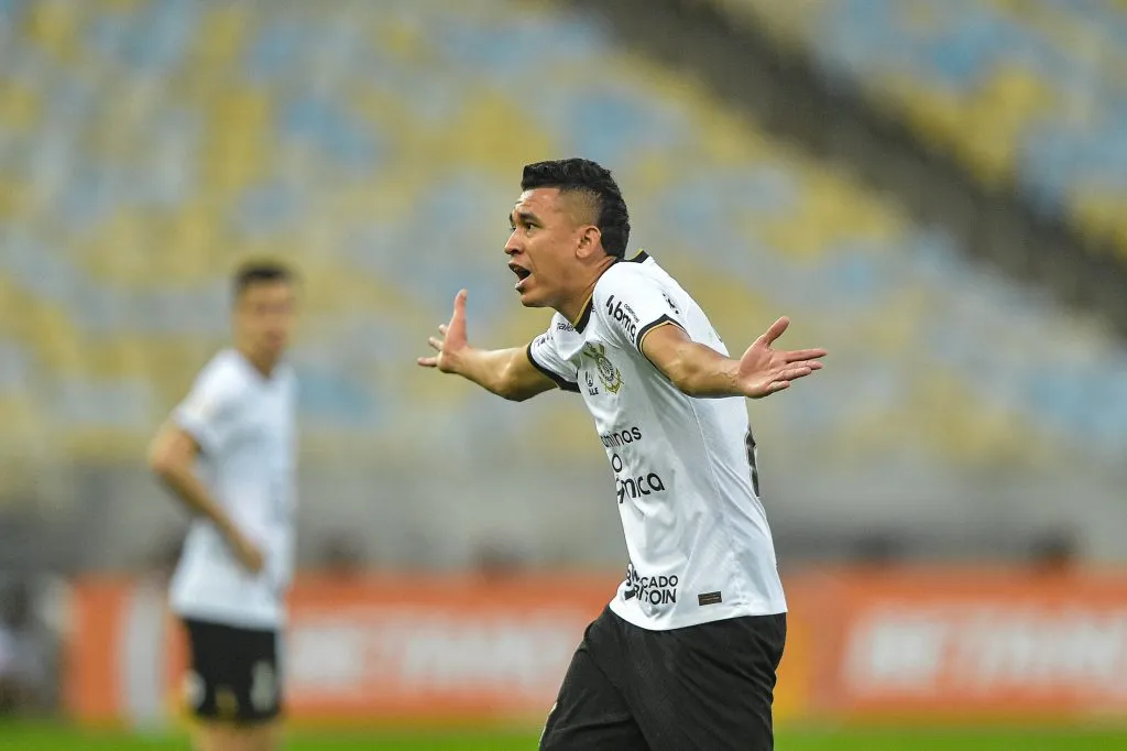Cantillo durante partida contra o Fluminense no Campeonato Brasileiro A 2022. Foto: Thiago Ribeiro/AGIF