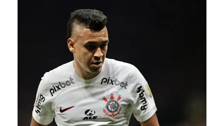 Cantillo durante confronto contra o Argentino Juniors na Libertadores de 2023.