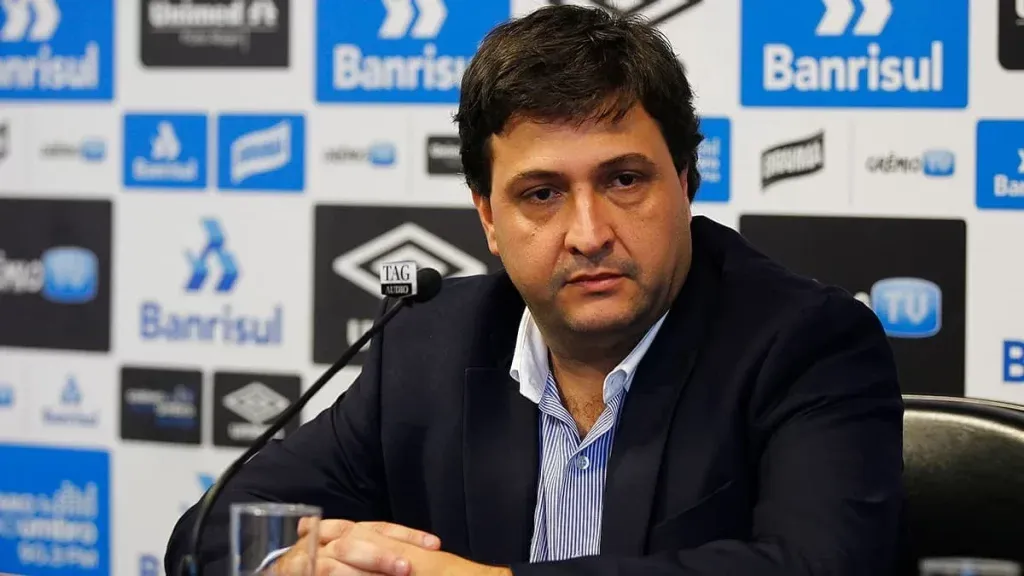 Diretoria se aproxima de fechar com lateral – Foto: Lucas Uebel / Grêmio FBPA.