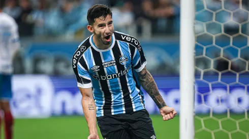 Mathias Villasanti jogador do Gremio comemora seu gol durante partida contra o Bahia no estadio Arena do Gremio pelo campeonato Copa do Brasil 2023.