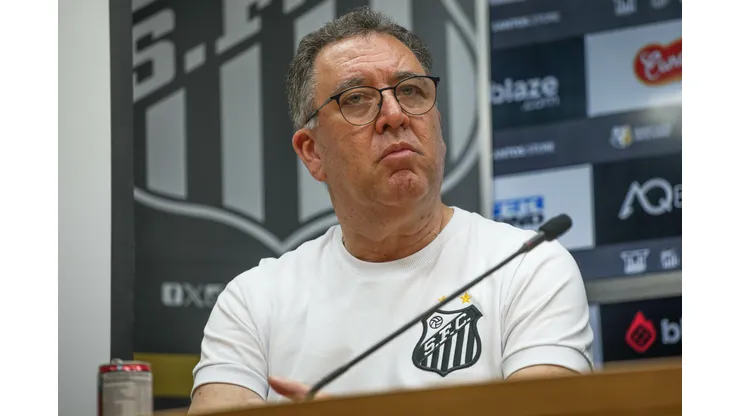 Marcelo Teixeira durante confronto contra o CRB na Série B 2024.