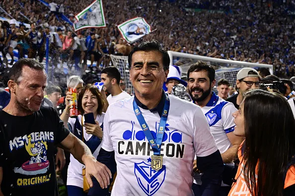 Neto elogiou Quinteros – Foto: Rodrigo Valle/Getty Images.