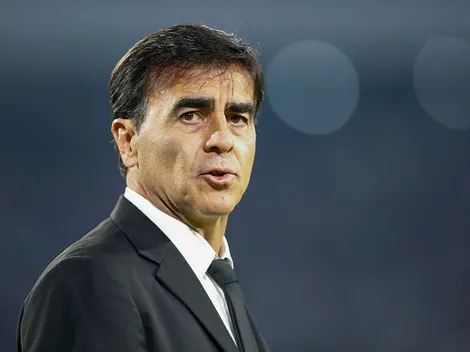 Quinteros toma decisão sobre futuro após proposta do Grêmio