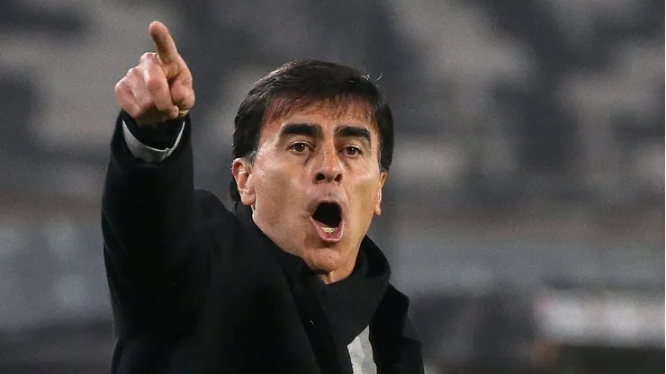 Quinteros interessa ao Grêmio.