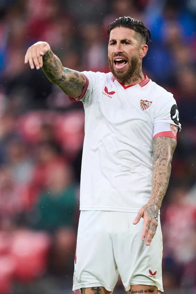 Sergio Ramos atuando pelo Sevilla FC contra o Athletic Bilbao (Photo by Juan Manuel Serrano Arce/Getty Images)