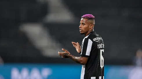 Tche Tche jogador do Botafogo durante partida contra o Guarani-PAR no estadio Engenhao pelo campeonato Copa Sul-Americana 2023.