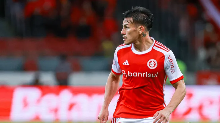 Alexandro Bernabei jogador do Internacional durante partida contra o Cruzeiro no estádio Beira-Rio pelo campeonato Brasileiro A 2024. Foto: Maxi Franzoi/AGIF