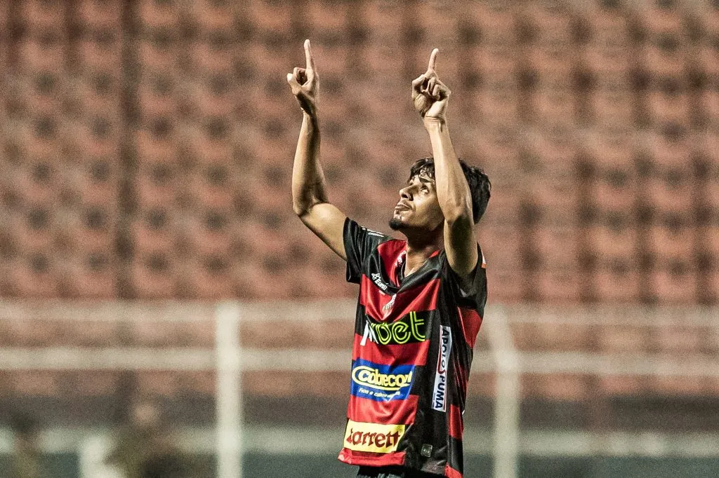 SP – Itu – 08/10/2022 – BRASILEIRO B 2022, ITUANO X GUARANI – Gabriel Barros jogador do Ituano comemora seu gol durante partida contra o Guarani no estadio Novelli Junior pelo campeonato Brasileiro B 2022. Foto: Diogo Reis/AGIF