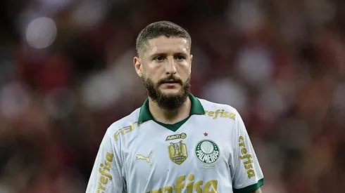 Zé Rafael toma decisão sobre futuro no Palmeiras.