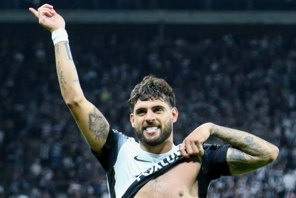 SP – SAO PAULO – 03/12/2024 – BRASILEIRO A 2024, CORINTHIANS X BAHIA – Yuri Alberto jogador do Corinthians comemora seu gol durante partida contra o Bahia no estadio Arena Corinthians pelo campeonato Brasileiro A 2024. Foto: Joisel Amaral/AGIF