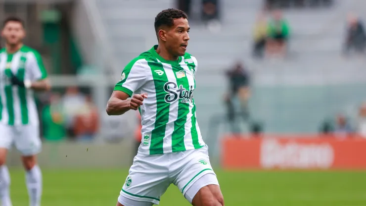 RS - CAXIAS DO SUL - 15/09/2024 - BRASILEIRO A 2024, JUVENTUDE X FLUMINENSE - Joao Lucas jogador do Juventude durante partida contra o Fluminense no estadio Alfredo Jaconi pelo campeonato Brasileiro A 2024. Foto: Luiz Erbes/AGIF