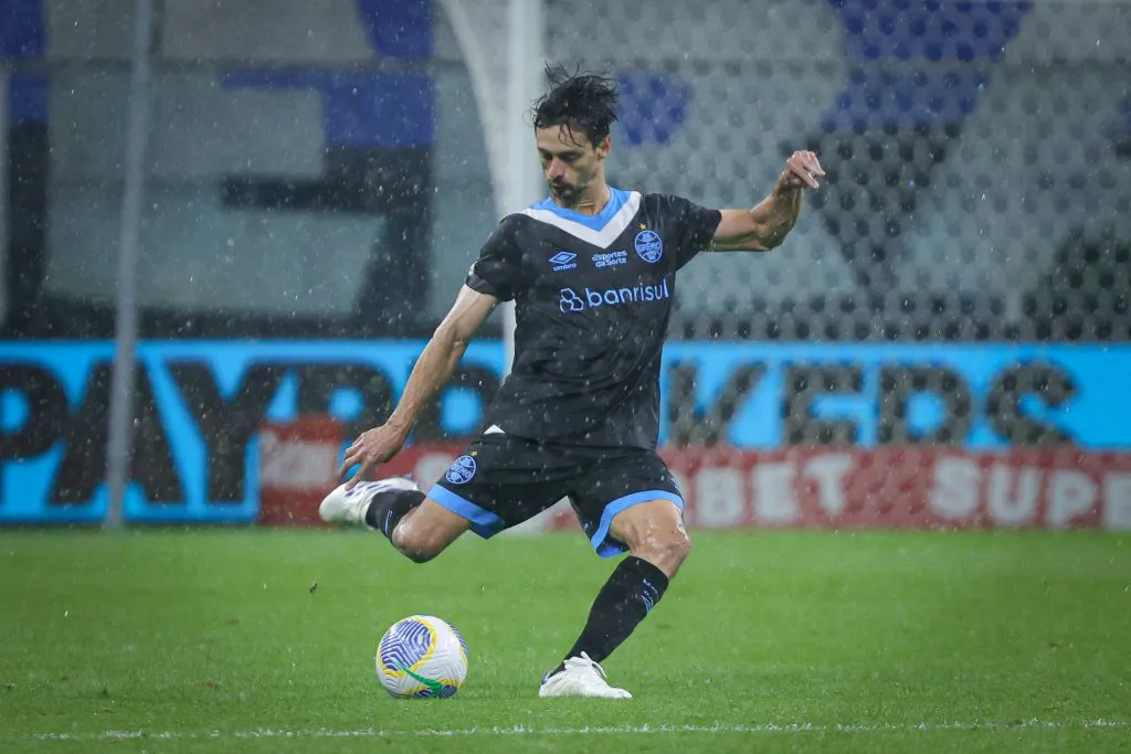 Rodrigo Caio durante partida contra o Criciúma no Campeonato Brasileiro A 2024. Foto: Maxi Franzoi/AGIF