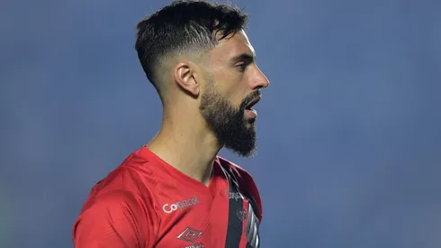 Mastriani durante confronto contra o Vasco no Brasileirão 2024.