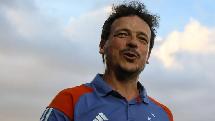 Fernando Diniz, técnico do Cruzeiro, durante partida contra o RB Bragantino, pelo Brasileirão Betano.