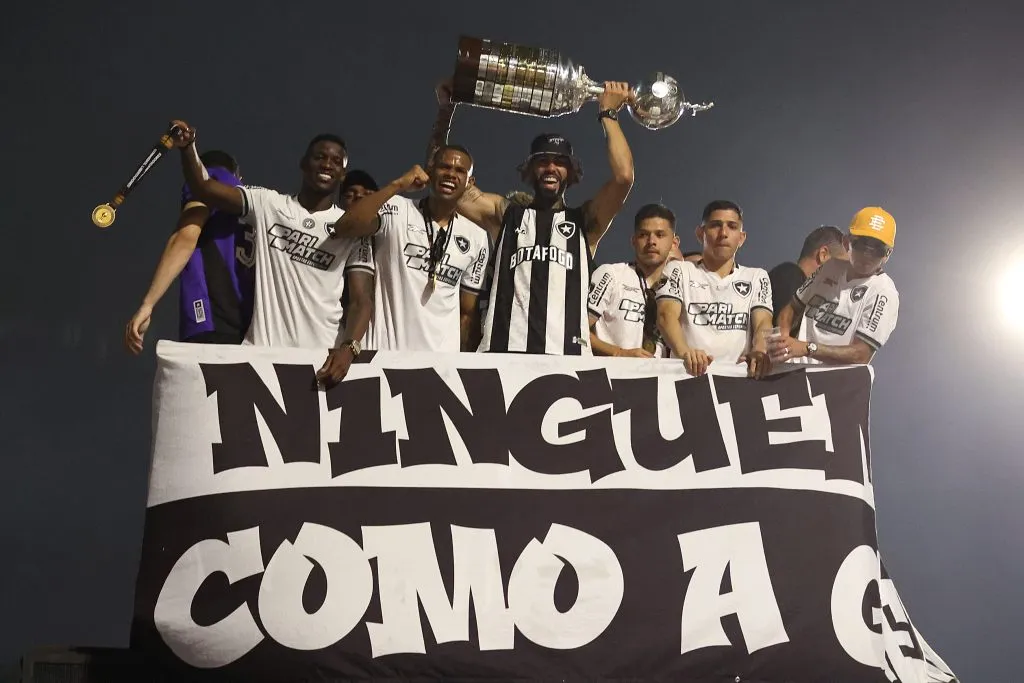 Jogadores comemoram título da Libertadores 
