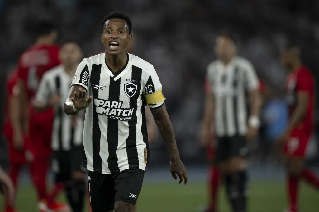 Tchê Tchê durante partida contra o Athletico-PR no Campeonato Brasileiro A 2024. Foto: Jorge Rodrigues/AGIF