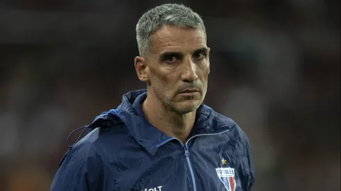 Vojvoda durante confronto contra o Fluminense no Brasileirão 2024.