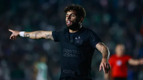 Yuri Alberto durante confronto contra o Juventude na Copa do Brasil 2024.