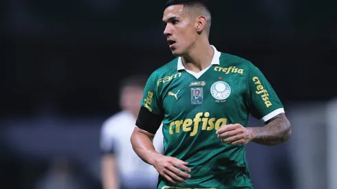 Kaiky Naves durante confronto contra o Corinthians no Campeonato Brasileiro de 2024.