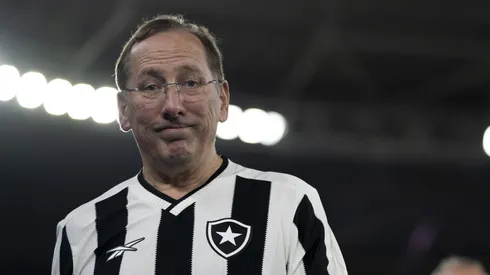 John Textor, dono da SAF do Botafogo, antes da partida contra o Vitória pelo Brasileirão Betano.
