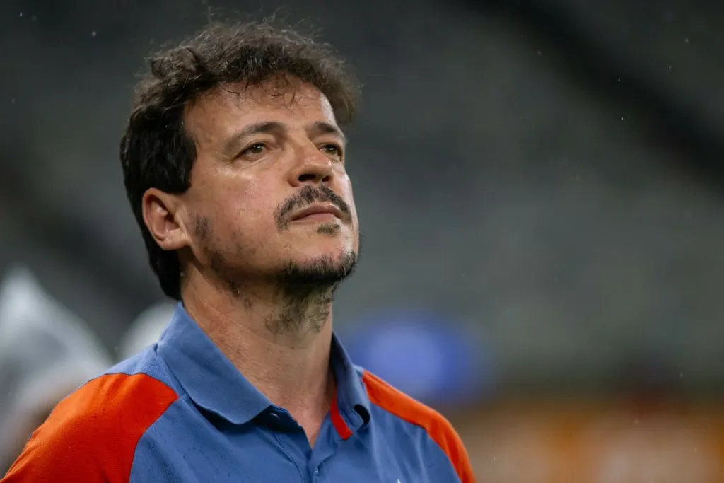 Fernando Diniz, técnico do Cruzeiro, durante partida contra o Palmeiras (Foto: Fernando Moreno/AGIF)