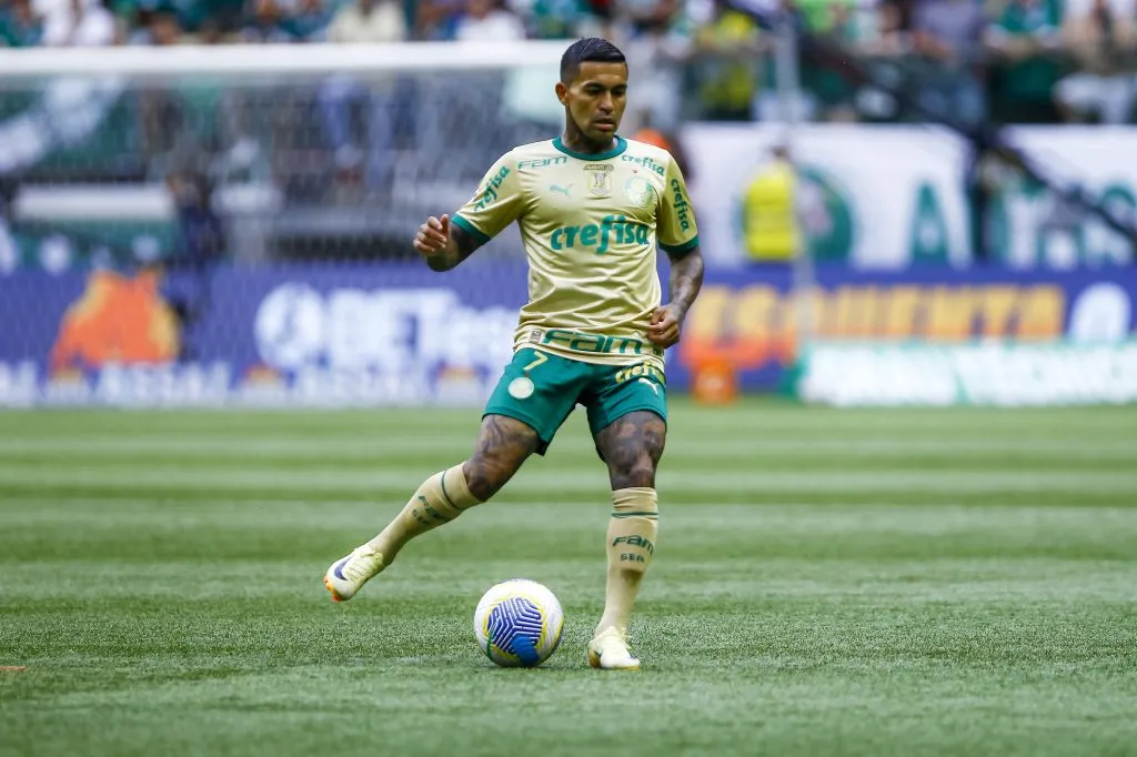 Dudu, ex-Palmeiras, até o momento é a grande contratação da Raposa para a temporada. Foto: Marco Miatelo/AGIF
