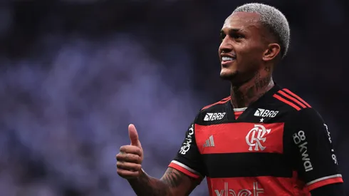 Wesley, jogador do Flamengo, durante partida contra o Corinthians pela Copa Betano do Brasil.