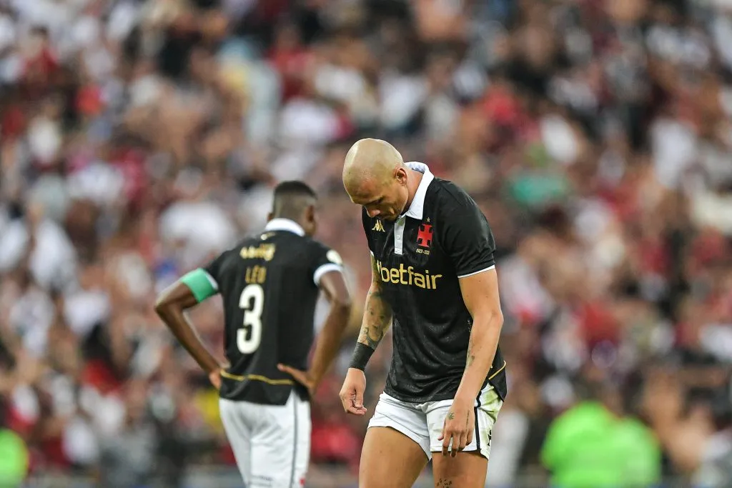 Maicon jogador do Vasco durante partida contra o Flamengo no estadio Maracana pelo campeonato Brasileiro A 2024. Foto: Thiago Ribeiro/AGIF