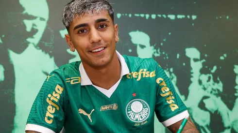 Apresentação do atacante Facundo Torres, na Academia de Futebol do Palmeiras, em São Paulo-SP. (Foto: Fabio Menotti/Palmeiras/by Canon)